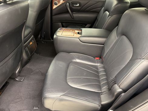 Used 2015 INFINITI QX80 4WD w/ Deluxe Technology Package image 22