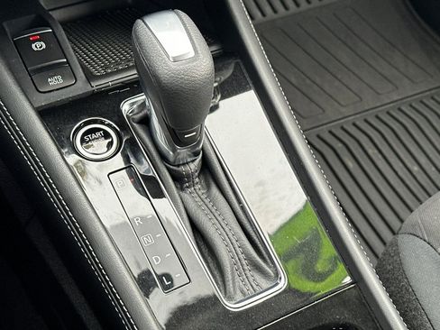 Used 2024 Nissan Kicks SV image 23