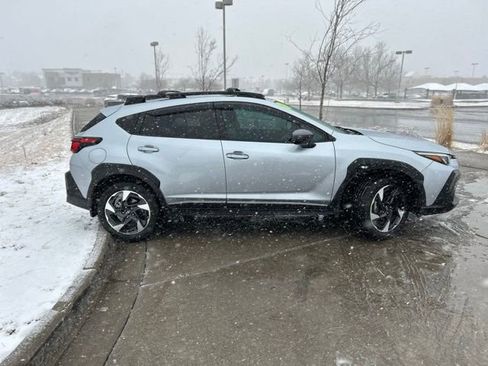 Used 2024 Subaru Crosstrek 2.5i Limited w/ Crosstrek Mirror Package image 10