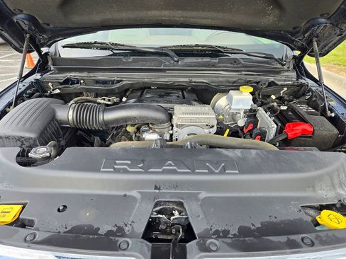 Used 2022 RAM 1500 Laramie AWD/4WD image 33