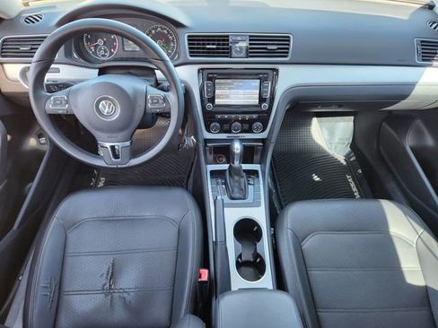 Used 2013 Volkswagen Passat 2.5 SE FWD image 10