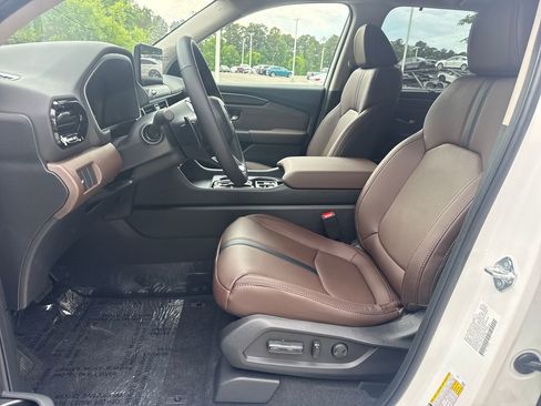 New 2026 Honda Pilot Touring image 13