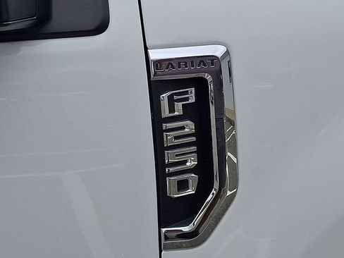 Used 2022 Ford F250 Lariat w/ Chrome Package AWD/4WD image 27