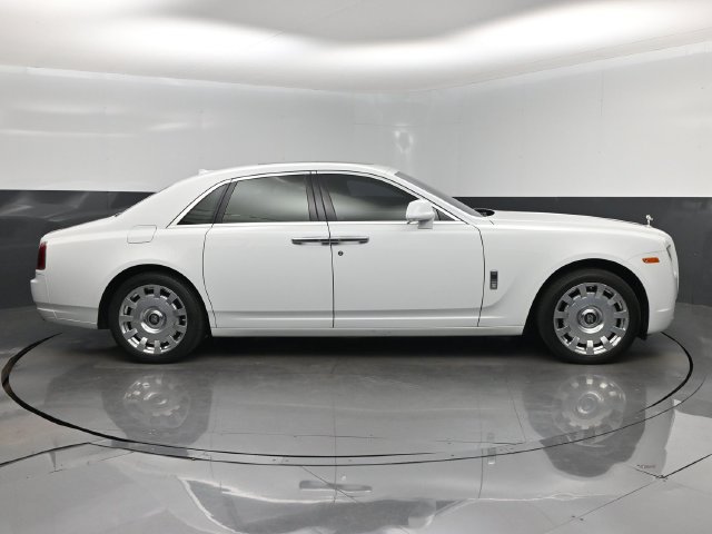 Used 2013 Rolls-Royce Ghost RWD image 2