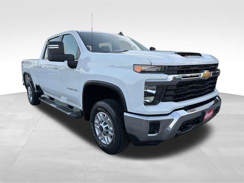 Used 2024 Chevrolet Silverado 2500 LT AWD/4WD image 8