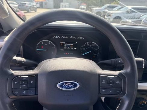 Used 2023 Ford F250 XLT w/ FX4 Off-Road Package AWD/4WD image 27
