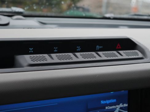 Certified 2023 Ford Bronco Wildtrak image 12