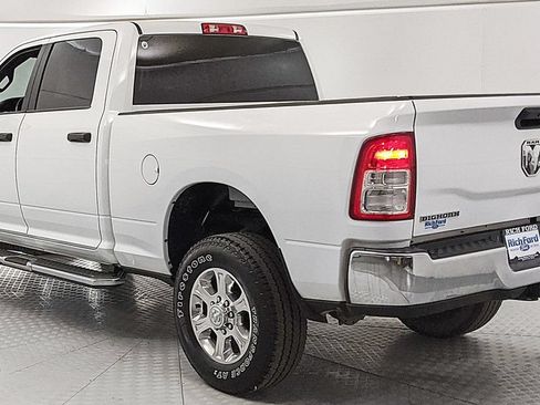 Used 2024 RAM 2500 Big Horn w/ Off Road Package AWD/4WD image 4