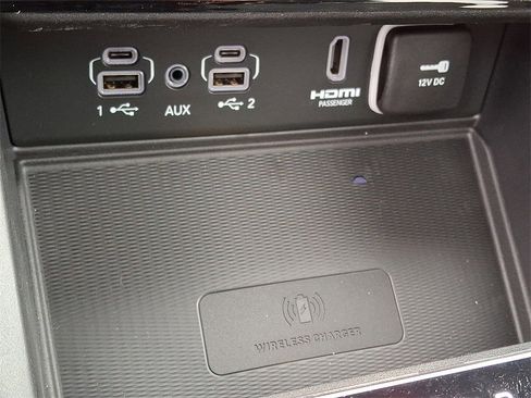 New 2024 Jeep Grand Cherokee Limited 4xe w/ Luxury Tech Group II image 19