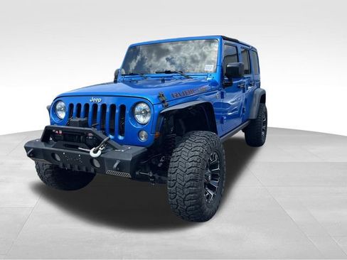 Used 2015 Jeep Wrangler Unlimited Rubicon w/ Connectivity Group AWD/4WD image 8