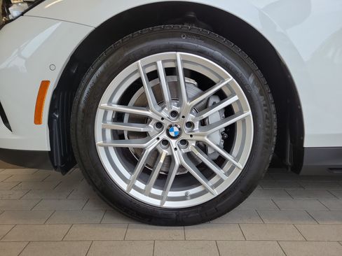 Used 2024 BMW 530i xDrive w/ Premium Package AWD/4WD image 12