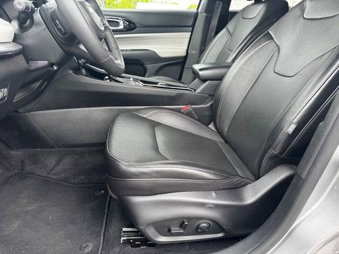 Certified 2023 Jeep Compass Limited AWD/4WD image 22