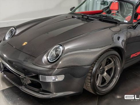 Used 1995 Porsche 911 Carrera RWD image 13