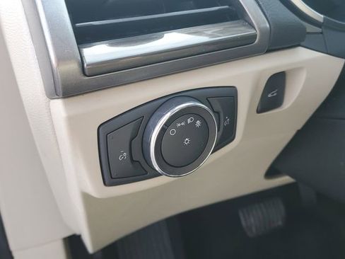 Used 2019 Ford Fusion SEL image 14