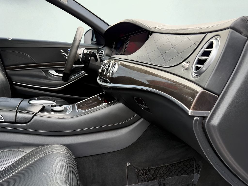 Used 2016 Mercedes-Benz S 63 AMG 4MATIC Sedan image 37