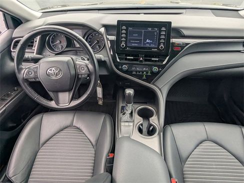 Used 2023 Toyota Camry SE image 14