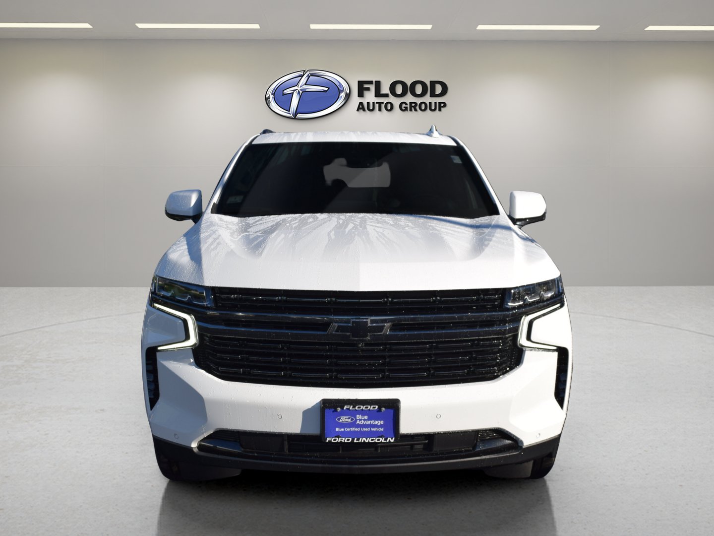 Used 2022 Chevrolet Tahoe RST w/ Sport Performance Package AWD/4WD image 2