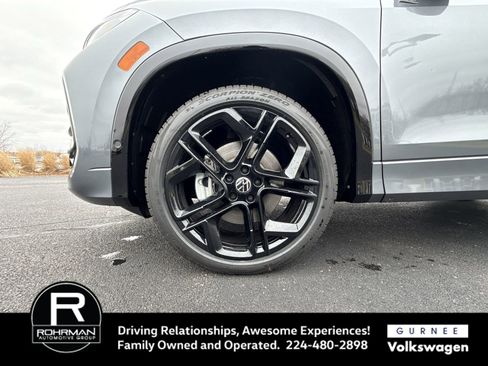 New 2026 Volkswagen Tiguan SE R-Line AWD/4WD image 11