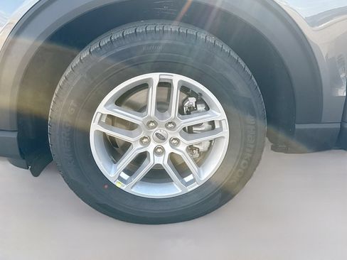 New 2026 Ford Explorer Active w/ Active Comfort Package RWD image 39