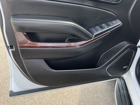 Used 2015 GMC Yukon SLE w/ Convenience Package image 10