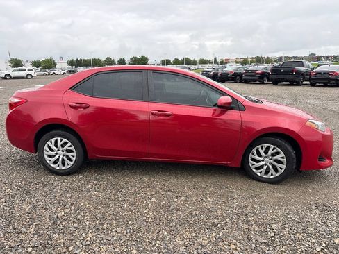 Used 2018 Toyota Corolla LE FWD image 10