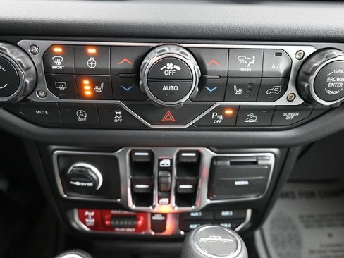 New 2026 Jeep Gladiator Mojave image 23