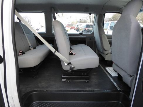 Used 2013 Ford E-350 and Econoline 350 XL image 23