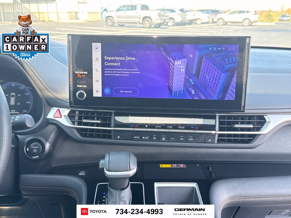 Used 2025 Toyota Sienna XLE Woodland Edition AWD/4WD image 16