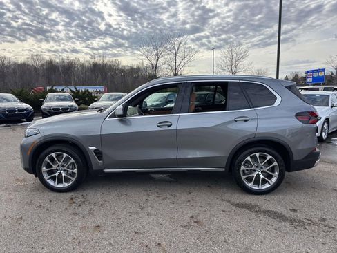 New 2026 BMW X5 xDrive40i w/ Climate Comfort Package AWD/4WD image 4