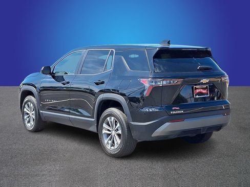 Used 2025 Chevrolet Equinox LT FWD image 6