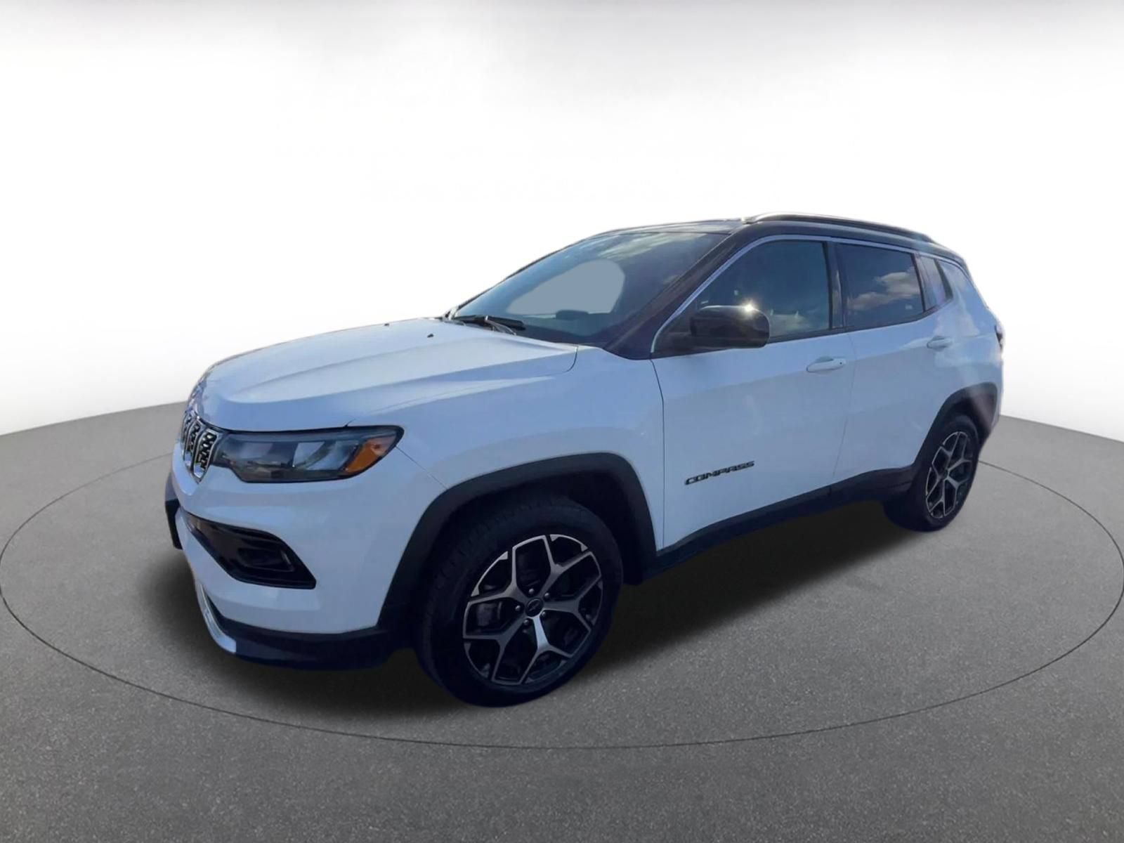 Used 2025 Jeep Compass Limited AWD/4WD image 6