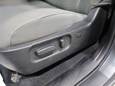 Used 2023 Toyota Tacoma SR5 w/ Technology Package AWD/4WD image 12