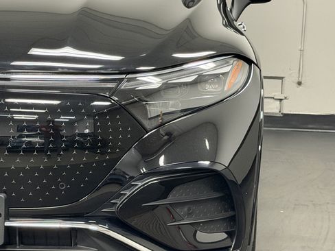 Certified 2023 Mercedes-Benz EQS 580 4MATIC SUV image 8