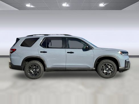 New 2026 Honda Pilot TrailSport image 7