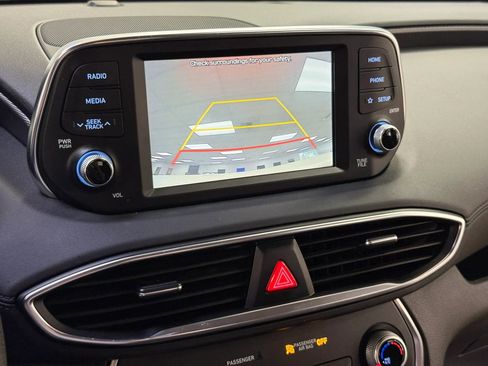 Used 2019 Hyundai Santa Fe SE AWD/4WD image 18
