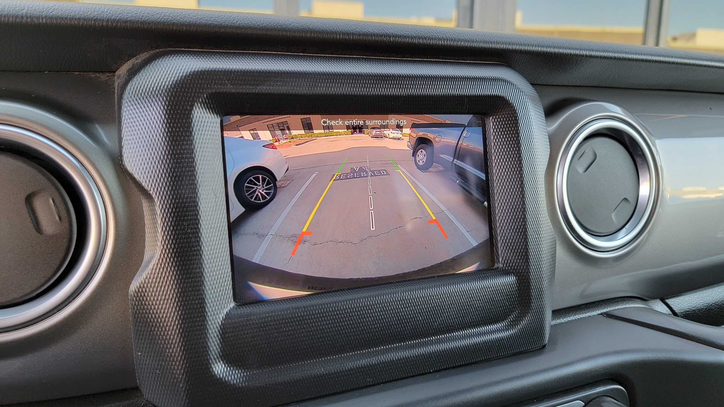 Used 2019 Jeep Wrangler Unlimited Sahara AWD/4WD image 42