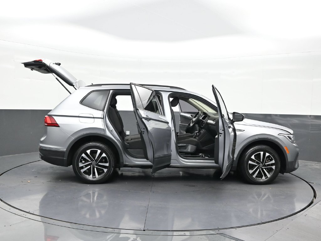 Used 2022 Volkswagen Tiguan S FWD image 32