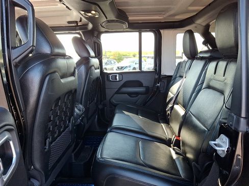 Used 2023 Jeep Wrangler Unlimited Rubicon 4xe w/ Cold Weather Group image 10