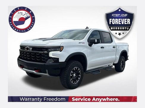 Used 2022 Chevrolet Silverado 1500 ZR2 w/ Technology Package AWD/4WD image 1