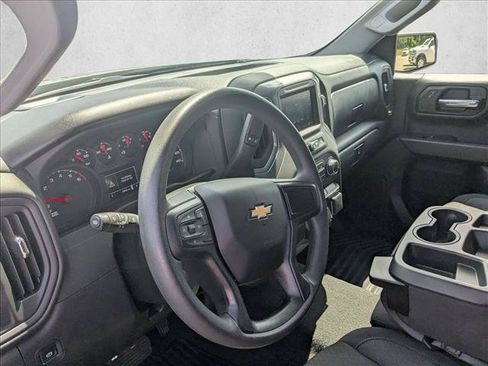Used 2025 Chevrolet Silverado 1500 Custom RWD image 10