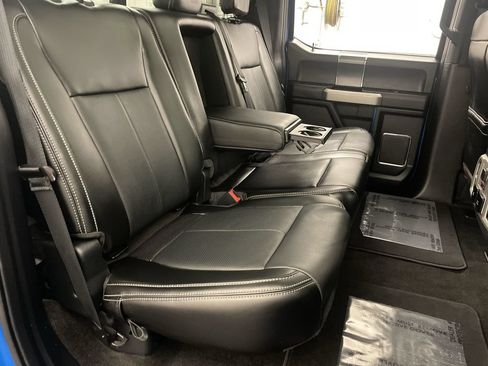 Used 2019 Ford F150 Lariat w/ Equipment Group 502A Luxury AWD/4WD image 21