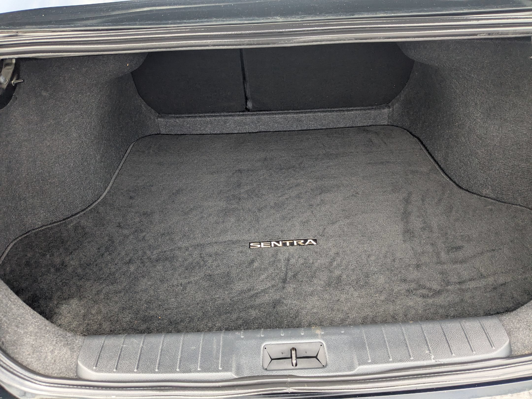 Used 2024 Nissan Sentra SR FWD image 24