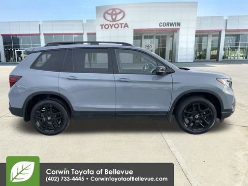 Used 2024 Honda Passport Black Edition image 6