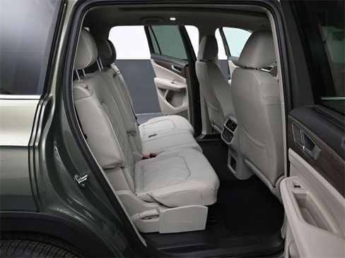 New 2026 Volkswagen Atlas SEL Premium R-Line image 13