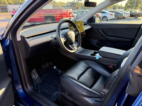 Used 2020 Tesla Model Y Long Range image 13