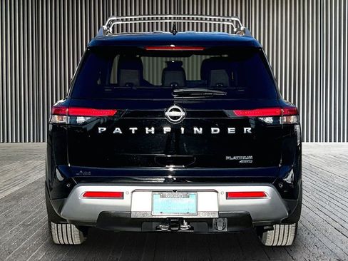 Used 2022 Nissan Pathfinder Platinum w/ Cargo Package image 5