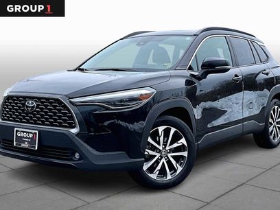 Used 2022 Toyota Corolla Cross XLE w/ Convenience Package