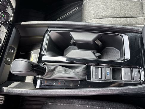 Used 2025 Honda Accord Sport image 23