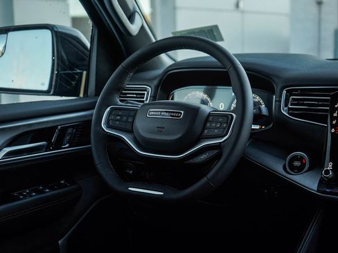 New 2026 Jeep Grand Wagoneer Limited image 17