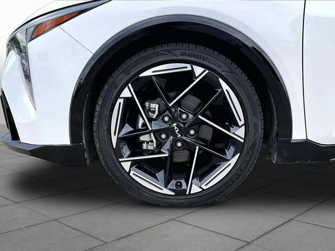 Used 2025 Kia K4 GT-Line w/ GT-Line Premium Package FWD image 10